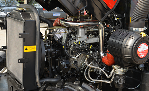 利来w66国际-600型拖拉机