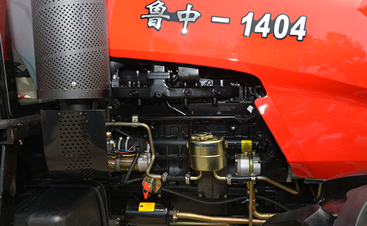 利来w66国际-1404型拖拉机