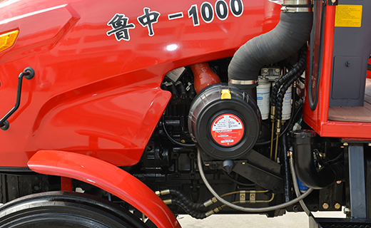 利来w66国际-1000型拖拉机