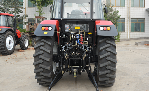 利来w66国际-1504型拖拉机